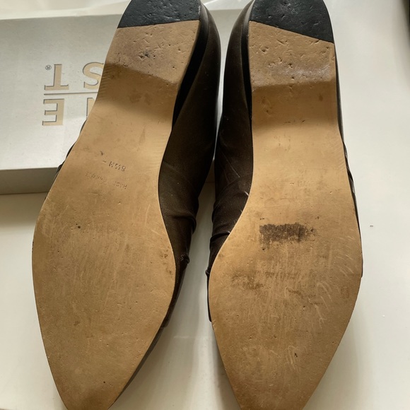 Nine West Bronze Flats size 6.5 - Picture 2 of 3